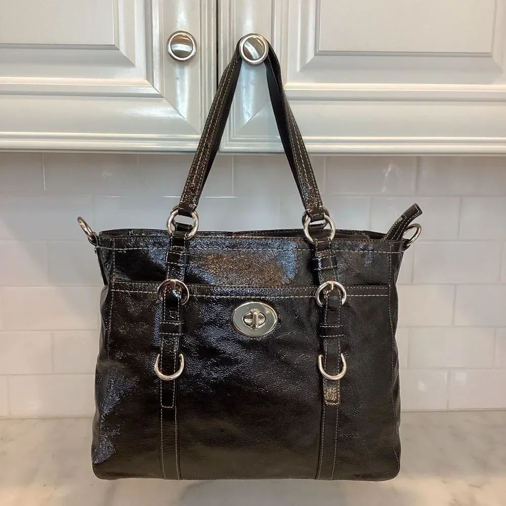 Coach Bag Purse Handbag Chelsea Black Patent Leather Shoulder Bag Pocketbook